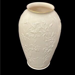 LENOX Vase Embossed & Hand Decorated with 24 Karat Gold